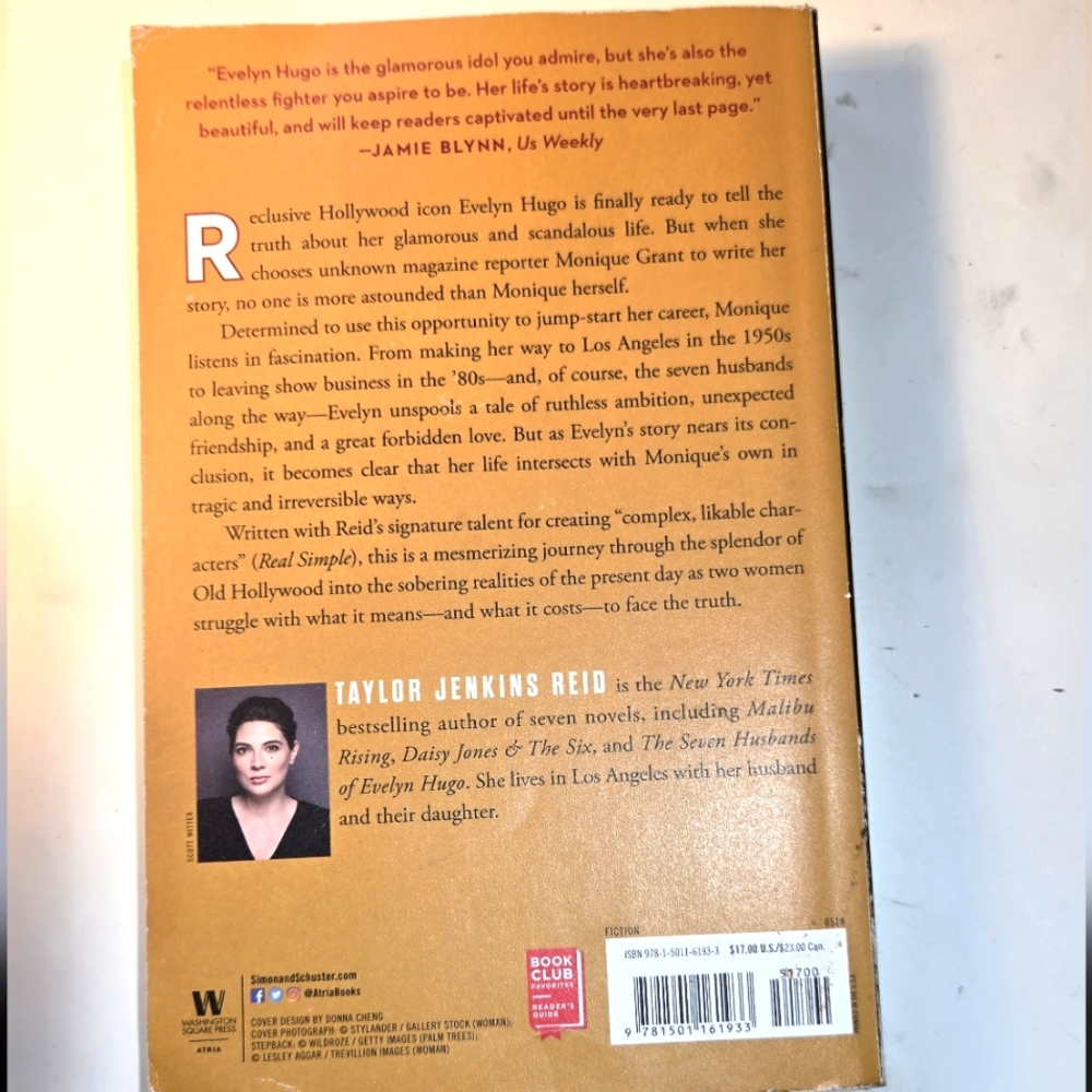 The Seven Husbands of Evelyn Hugo By Taylor Jenkins Reid - Picture 2 of 4